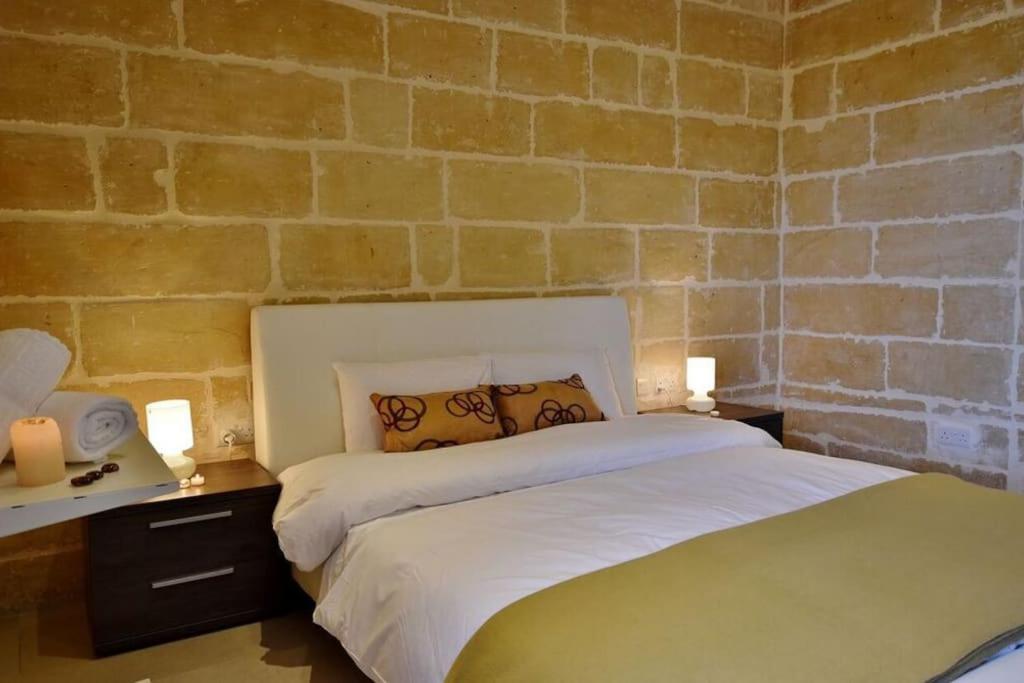Vallettastay - Lucky Star Two Bedroom Apartment 403 ภายนอก รูปภาพ