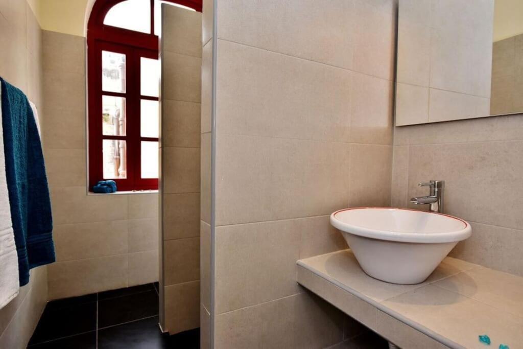 Vallettastay - Lucky Star Two Bedroom Apartment 403 ภายนอก รูปภาพ