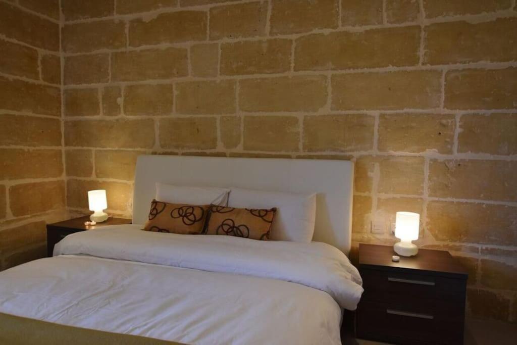 Vallettastay - Lucky Star Two Bedroom Apartment 403 ภายนอก รูปภาพ