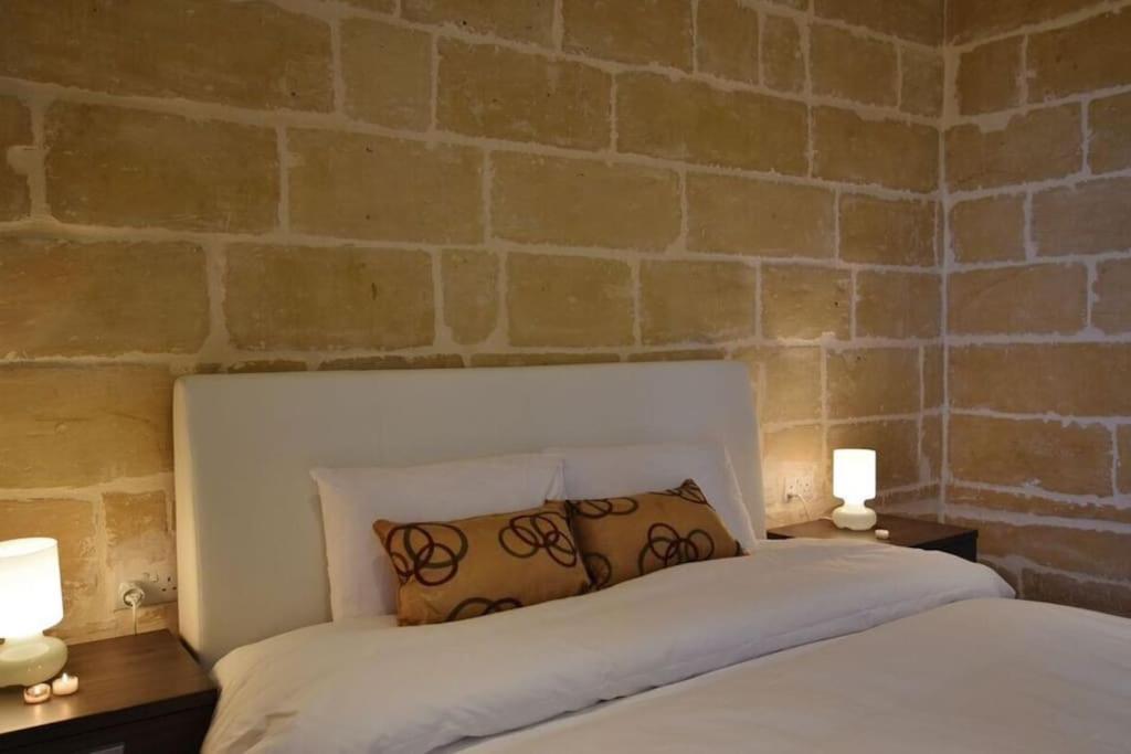 Vallettastay - Lucky Star Two Bedroom Apartment 403 ภายนอก รูปภาพ
