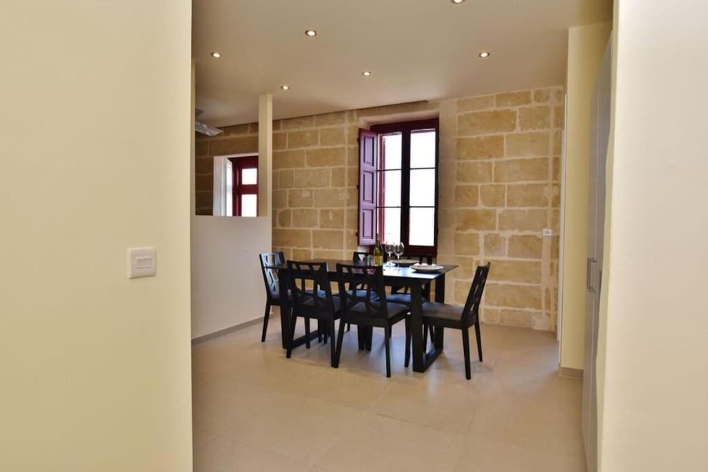Vallettastay - Lucky Star Two Bedroom Apartment 403 ภายนอก รูปภาพ