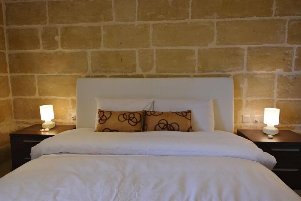 Vallettastay - Lucky Star Two Bedroom Apartment 403 ภายนอก รูปภาพ