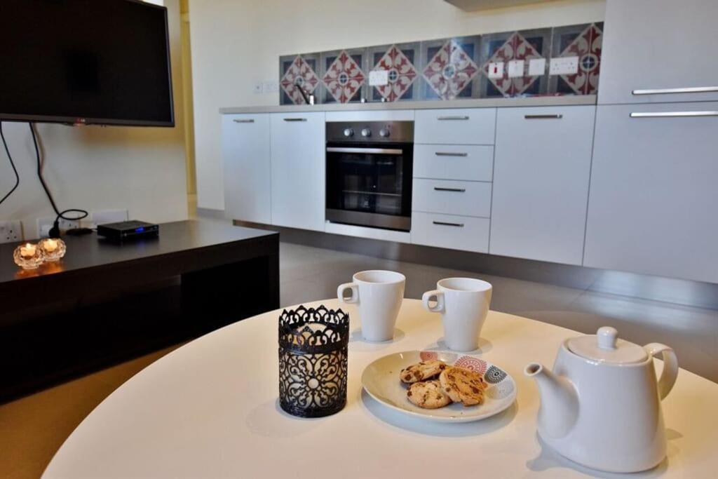 Vallettastay - Lucky Star Two Bedroom Apartment 403 ภายนอก รูปภาพ